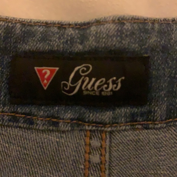 Guess stylish jeans short. - Picture 3 of 6